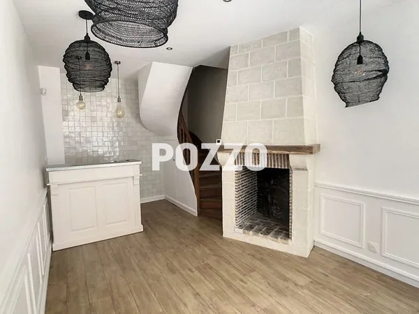 A LOUER LOCAL COMMERCIAL ou PROFESSIONNEL 56m2 HONFLEUR (14600)