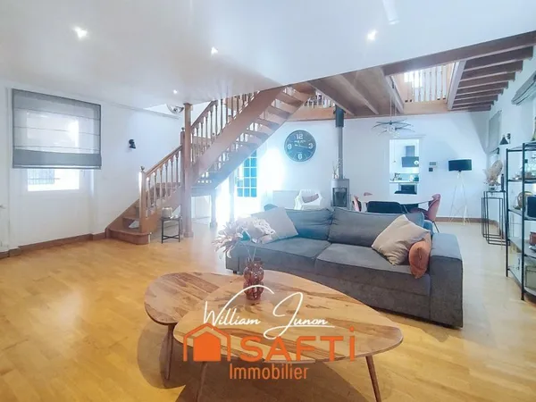Duplex lumineux et aux volumes généreux