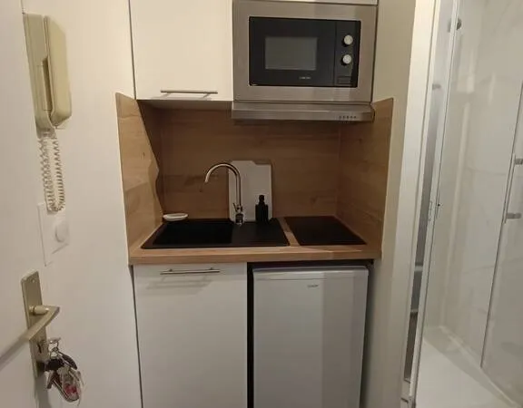 Appartement 1 pièce 9 m²