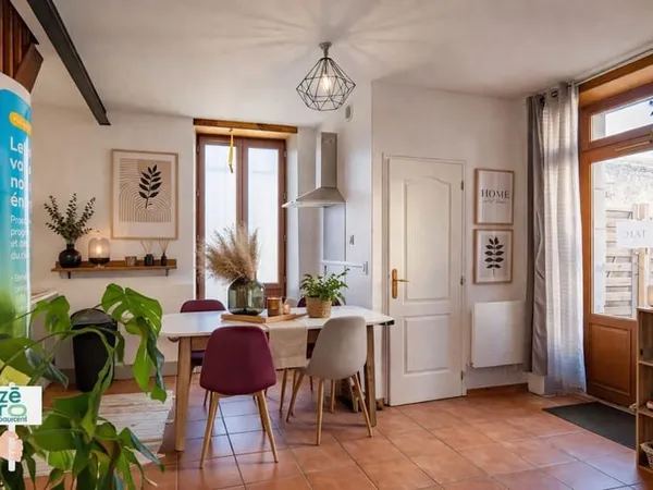 Maison de ville à vendre à Luçon -- Centre-ville, 2 chambres,