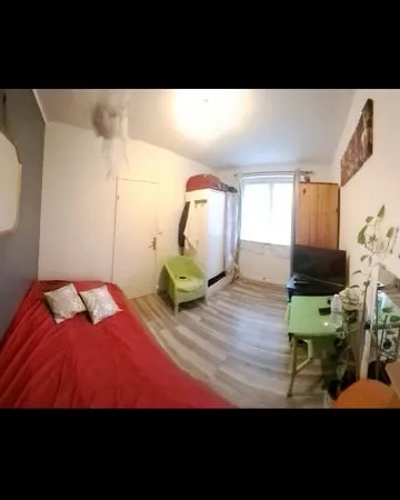 Chambre meublée dans un 3 pièces de 50 m²