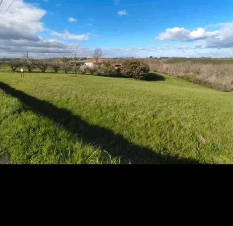 Terrain constructible 2396 m² - Secteur Mathaly - Proche Moissac