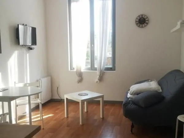 Studio 1 pièce 17 m²