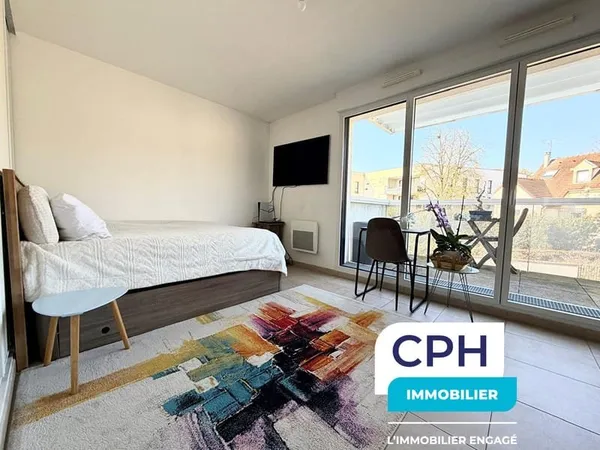 Appartement T1 à vendre au dernier étage avec vue dégagée au Chesnay-Rocquencourt