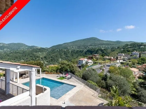 Villa 6 pièces 410 m²
