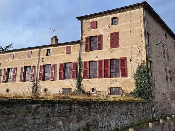 Demeure des XVe et XVIIIe de 423 m².