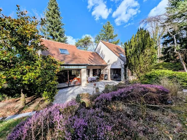 Maison Acheres La Foret 8 pièce(s) 191 m2