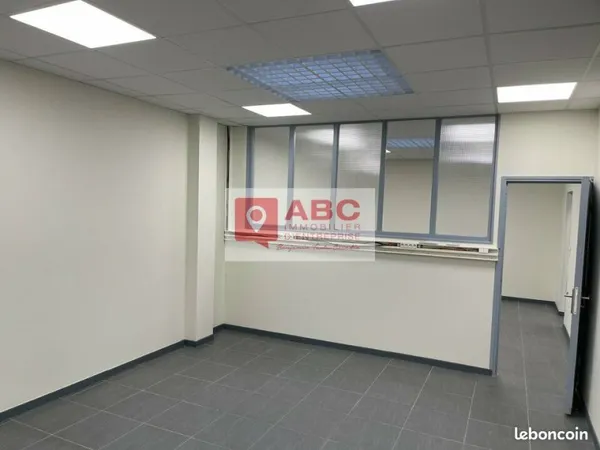BUREAUX 130 m² BEZIERS
