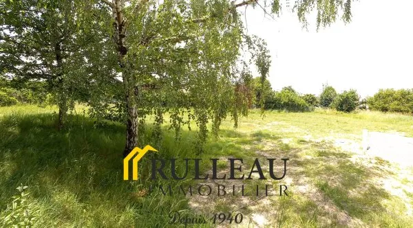 BASSENS CENTRE VILLE - TERRAIN LIBRE DE CONSTRUCTEURS