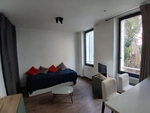 Studio 1 pièce 26 m²