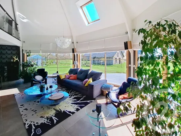 Maison 6 pièces 260 m²