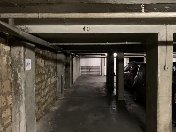 Loue parking 11m² Paris 15ème