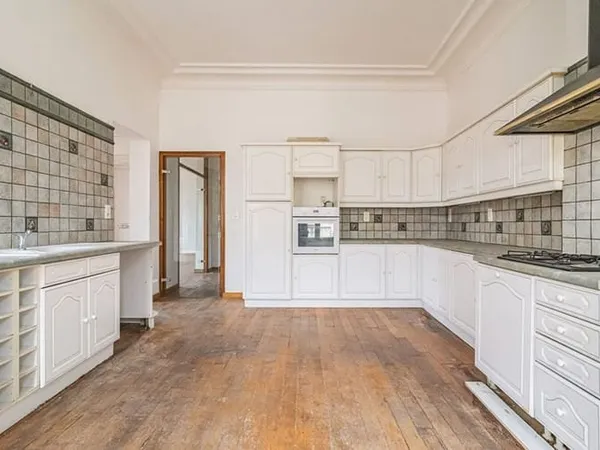 Appartement 4 pièces 180 m²