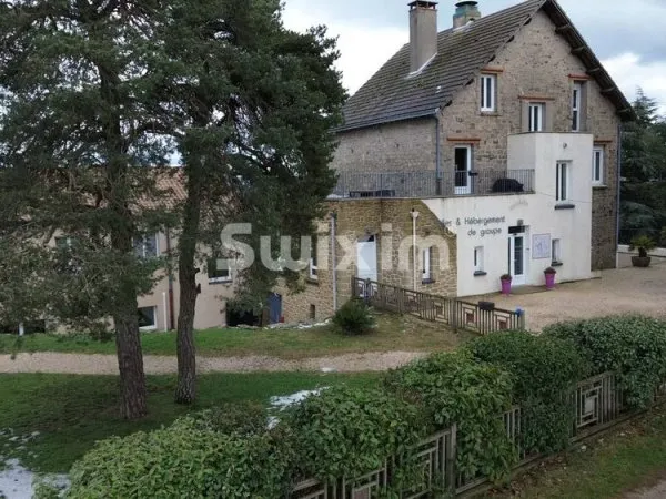 Domaine de location de salles , gite de groupe , maison personn
