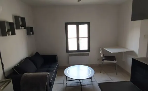 Joli T2 meublé plein centre