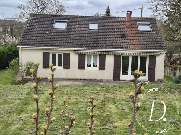 MAISON TRADITIONNELLE SUR SOUS-SOL TOTAL _ TERRAIN 1 189 M²