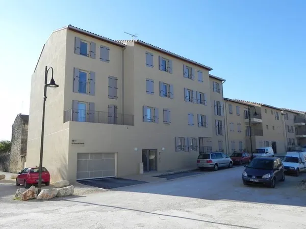 Logement T3 - UZES