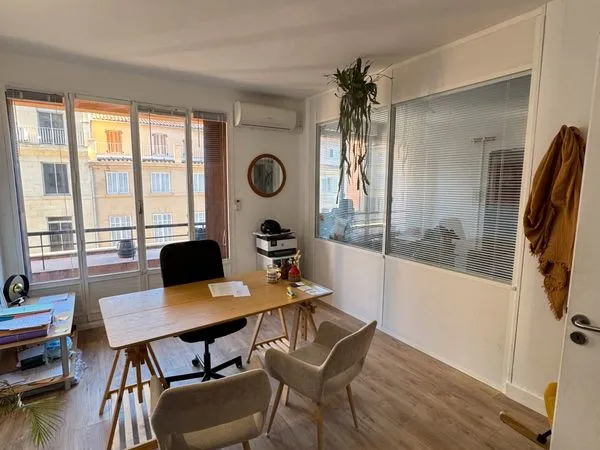Appartement type T3 - Centre ville Marseille