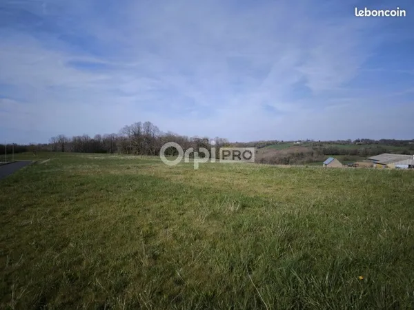 Terrain 19 943 m² Lubersac