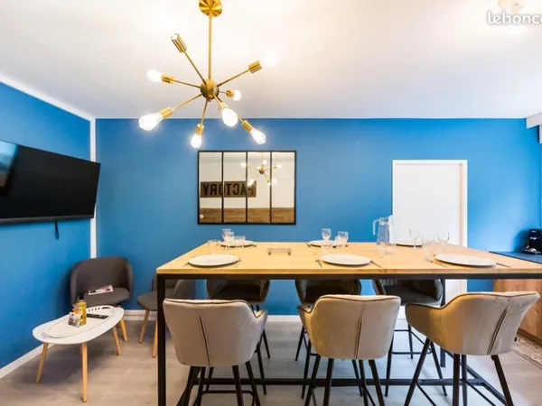 Chambre 7 pièces 116 m²