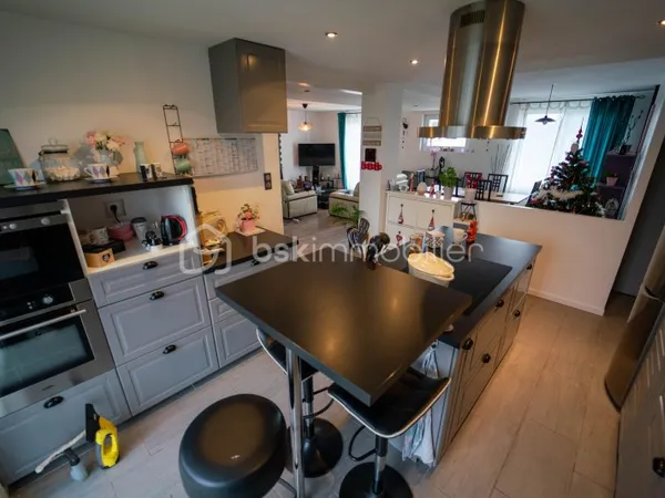 Maison 7 pièces 145 m²