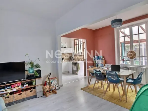 Maison 5 pièces à vendre à Reims - Secteur Parc de Champagne - jardin et garage