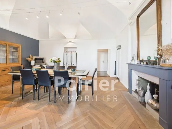 Maison 6 pièces 200 m²