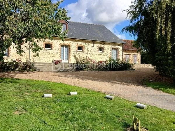 Longère alliant charme et confort: Un bien rare à la vente !
