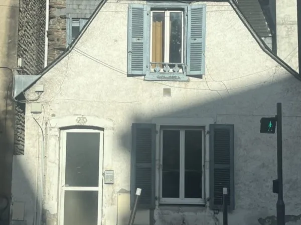 LOT DE DEUX APPARTEMENTS LOUÉS - UN STUDIO et UN T2