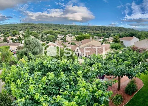 Maison 8 pièces • 118 m² • Terrain 640 m² • Vue • Aucun travaux • Bagnols-sur-Cèze
