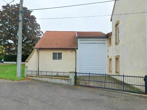 LOCAL D'ACTIVITE A LOUER - 110 M²