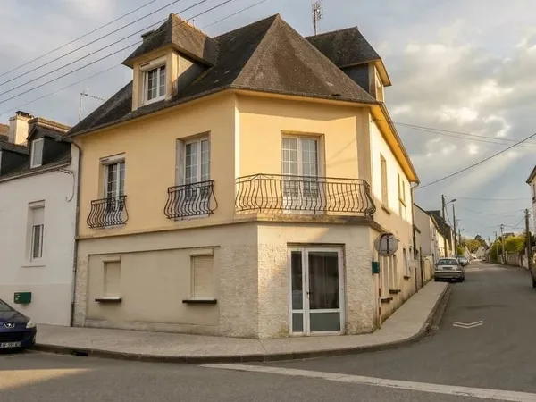 Maison, centre de CARHAIX
