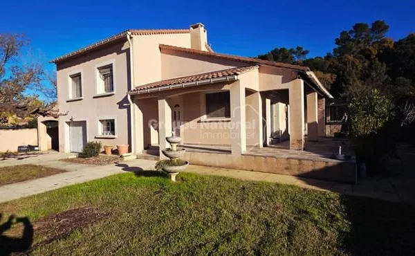 Villa de 150m², 4 chambres, garage sur 624m² de terrain