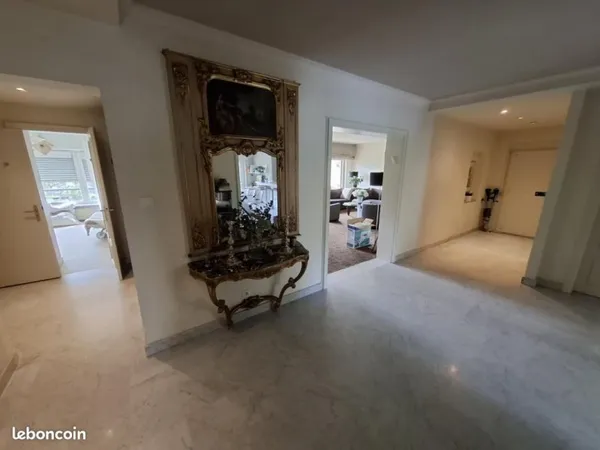 Appartement 5 pièces 171 m²