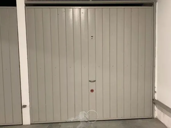 Rare Garage Basse Californie