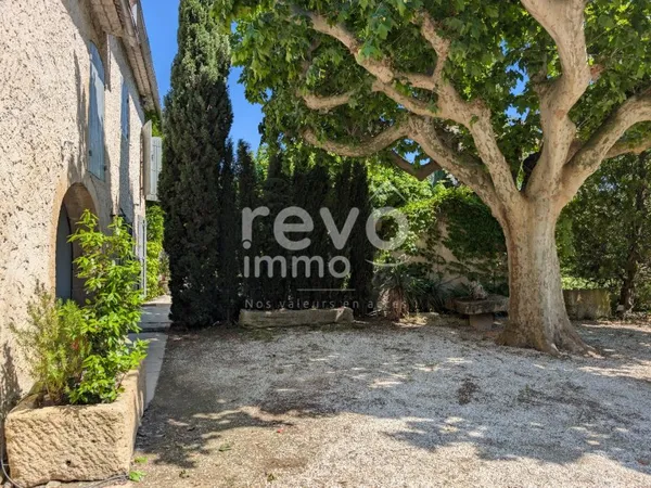 Un mas provençal, 2,5 hectares, la liberté...