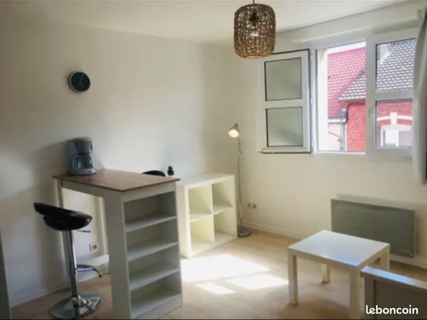 Studio meublé avec parking - gare / fac