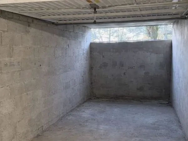 Parking/Garage 13 m²