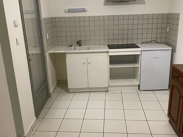 Location en très bon état T2 MARVEJOLS