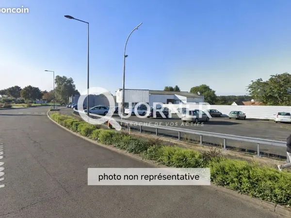 Local 1113 m² Beaupréau