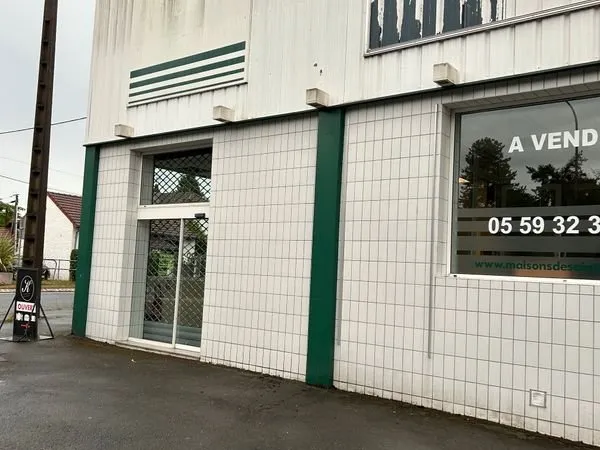 Immeuble commercial ou Bureaux