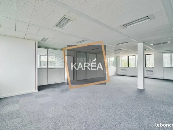 BUREAUX 566 m² SAINT THIBAULT DES VIGNES