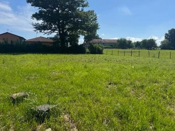 Terrain 820 m²