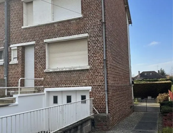 Maison familiale avec grand terrain