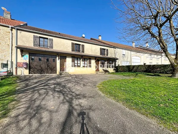 Maison 6 pièces 223 m²
