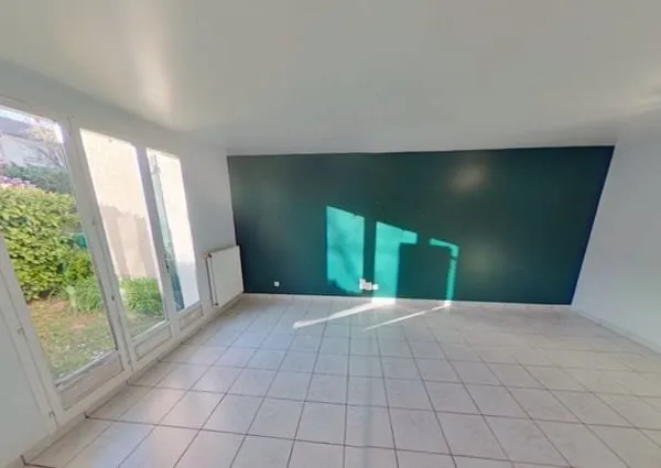 APPARTEMENT 4 PIECES // STE FOY LES LYON