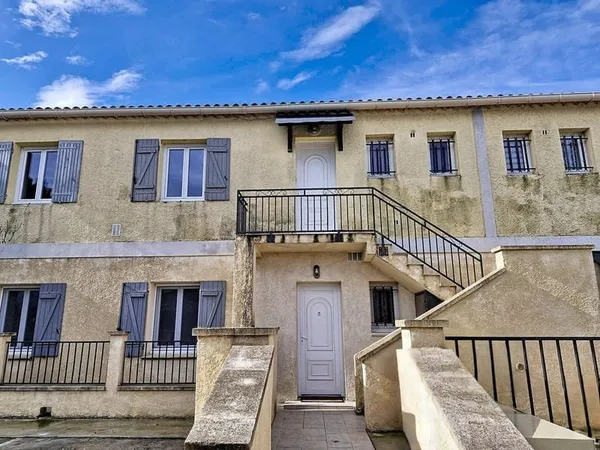 Appartement lumineux et rénové dans une copropriété familiale. Idéal pour démarrer une nouvelle vie 