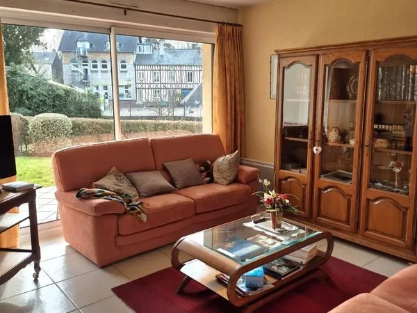 Appartement T4 en rez de jardin avec terrasse privative