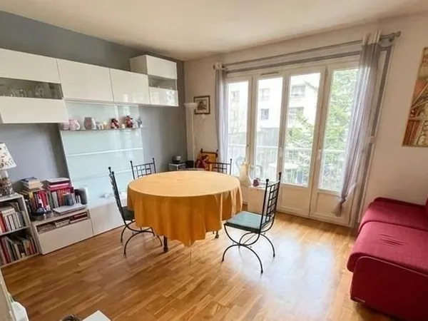 Studio 1 pièce 28 m²