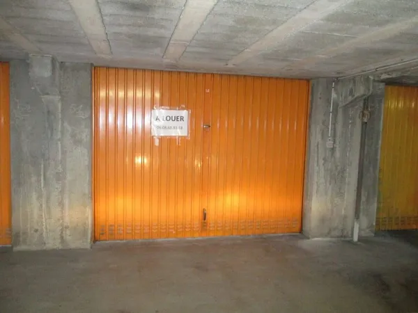 Parking 16 m²
